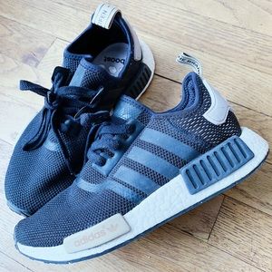 Adidas NMD R1 Size 7 Ice Purple Women’s Rare